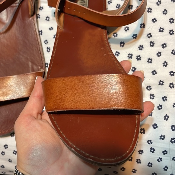 Steve madden tan leather slip on sandals - Picture 6 of 6
